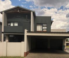 Townhouse for sale in Waterkloof AH