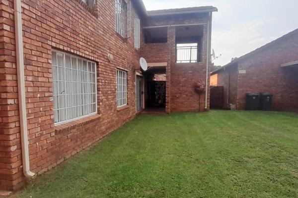 **Apartment for Sale in Celtisdal/Wierda Park**  
This beautiful modern unit on the 1st floor offers:  
- 3 Bedrooms  
- 2 Bathrooms ...