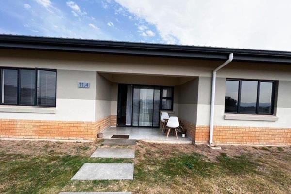 Great 2 bedroom unit available in the Msunduzi Country Lifestyle Estate to rent. Bedrooms are well sized and have built in cupboards.  ...