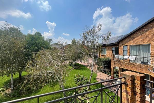 This property is located just off Snake Road with easy access to the highway and Northmead Mall.

The unit is in the middle of the ...