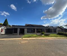 House for sale in Lenasia South