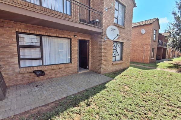 This well-maintained 2-bedroom, 1-bathroom apartment in the sought-after Vredenhof complex offers a fantastic opportunity for ...