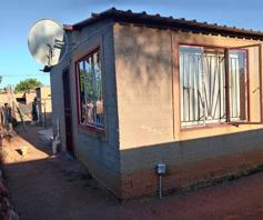 House for sale in Mohlakeng