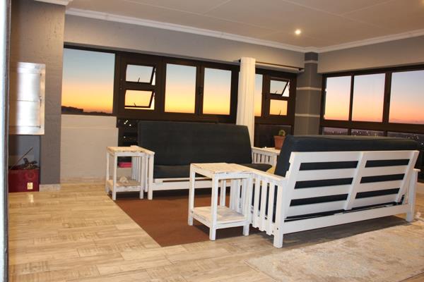 Spectacular, Breathtaking views

Stunning 180 degrees unobstructed views of the “entire bay” of Mossel Bay, leading from the ...