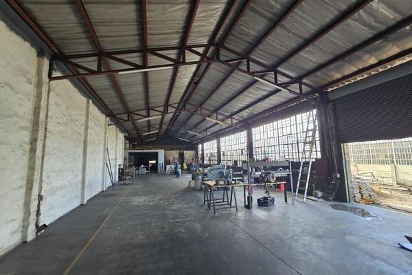 Located in the heart of Alrode South, this mini-Factory is available To Let. It measures approximately 390m2 under roof and includes a ...