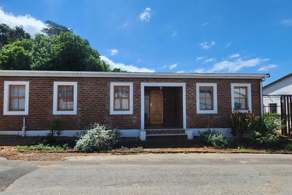 Exclusive Mandate: Endless Possibilities in the Heart of Swellendam!

This charming 3-bedroom, 2-bathroom open-plan family home is perfectly situated in Swellendam’s bustling business center, offering a unique blend of ...