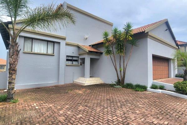 Discover the perfect blend of comfort and tranquility in this secure 3-bedroom rental home, located in the prestigious Kungwini Country ...