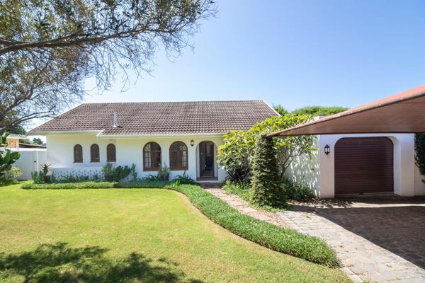 Situated in a prime location near the Royal Port Alfred Golf Club, this attractive home ...