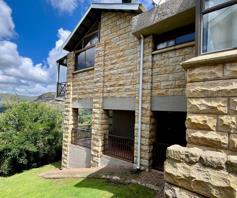 House for sale in Clarens Golf & Trout Estate