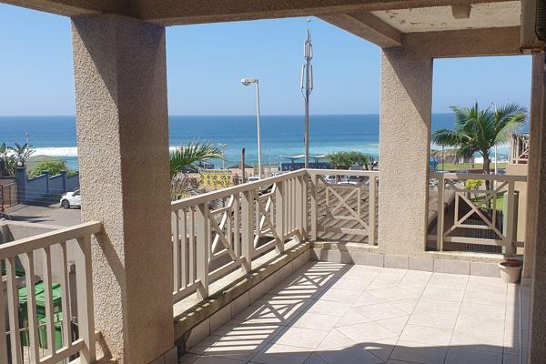 Stunning 2 bedroom 2 bathroom apartment on the beach in secure complex with 24 hours control access. The apartment has a open plan ...