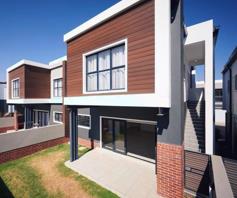 Townhouse for sale in Sunninghill