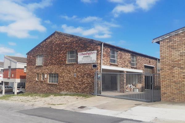 Approximately 605 sqm warehouse space
INDUSTRIAL ZONING

Please send me an email to arrange a viewing.

Available: ...