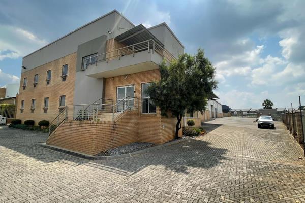 This standalone property is located in Jet Park, a well-established area. The warehouse ...