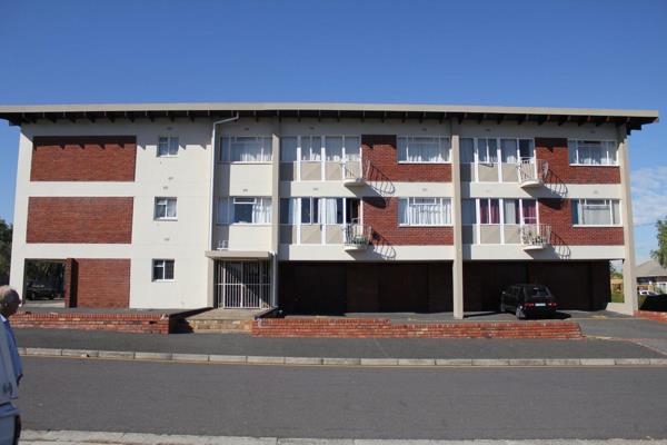 1st Floor, 1 Bedroom (BIC) apartment in Chrismar, Bellville
Spacious Lounge, Kitchen and Bathroom (no shower)
Balcony
Pre-Paid ...