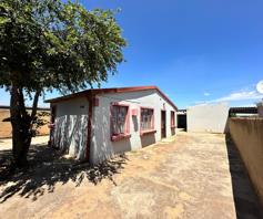 House for sale in Protea Glen