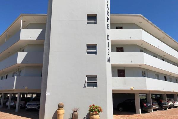 This lovely one bedroomed apartment in popular security complex called Carpe Diem is in the heart of Melkbosstrand.  One bathroom with ...