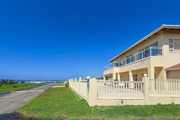 Lovely 6 bedroom beach house, perfectly situated just steps away from the beach.  This unique property offers a lot of space.  Ideal ...