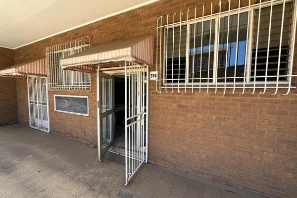 Prime office space in the heart of Apex with 24 hour security close to the R21 and ...