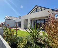 House for sale in Kingswood Golf Estate