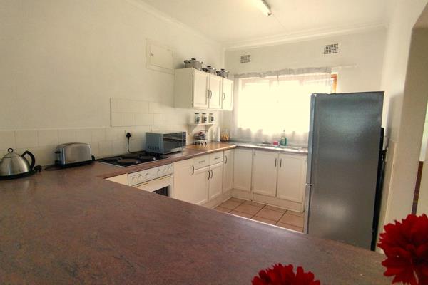 Located in Sweetwaters Road, this well-maintained 2-bedroom upper-floor flat offers a ...