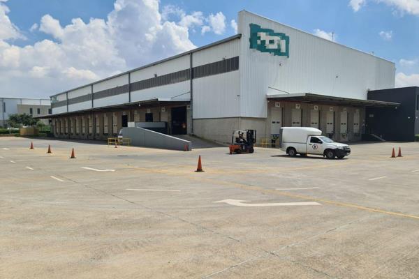 This great industrial property will be ready to rent from August 1, 2025. It has 4,386m2 ...