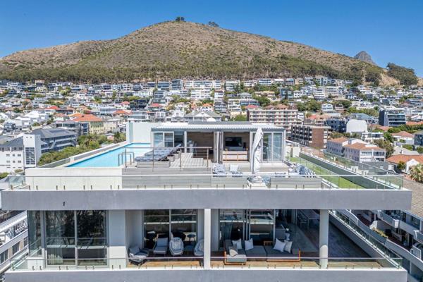 Rare opportunity to purchase one of the most prestigious apartments in Green Point. Situated on 2 levels, the lower level is comprises ...