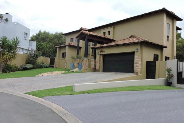 Luxurious Bali-Style Home in Fourways – Now Available!
Tired of tiny apartments where ...