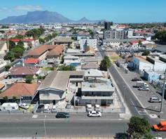 Apartment / Flat for sale in Parow Central