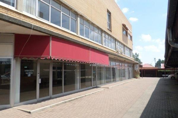 COMMERIAL - TO LET - VARIOUS OFFICE SPACE - VARIOUS OPTIONS

Three story building.

Various office space available. Space can be ...