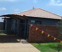 House for sale in Naledi