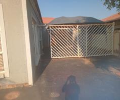 House for sale in Soshanguve X