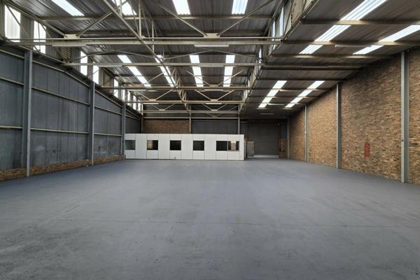 This 619m&#178; industrial unit at 10 Covora Road, Jet Park is situated within a secure ...