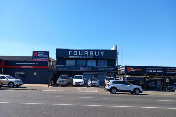 Versatile commercial property to let from 1st April 2025. Prime location with great ...