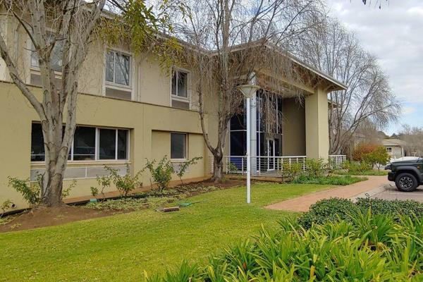 This well-known office park, located just north of Sandton, offers premium office spaces ...