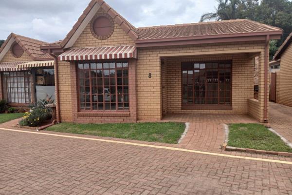 Do you want to retire in a quiet and safe environment? Then this is just the place for you, situated in a well maintained security ...