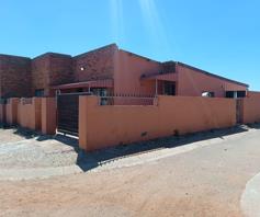 House for sale in Zwide