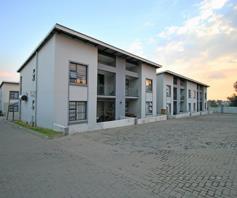 Apartment / Flat for sale in Witpoortjie