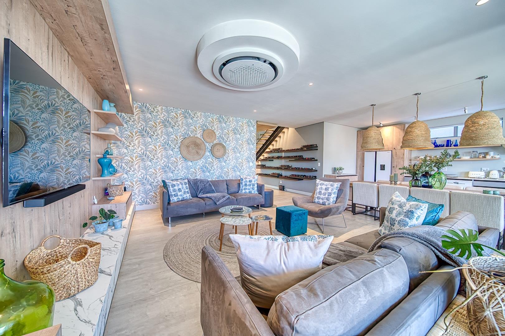 Photo of 4 Bedroom House for sale in Melkbosstrand Central