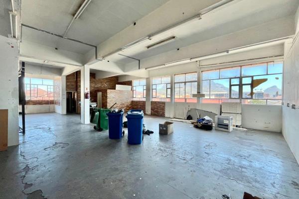 Located in the highly sought-after Maitland precinct, this spacious 1st-floor industrial ...
