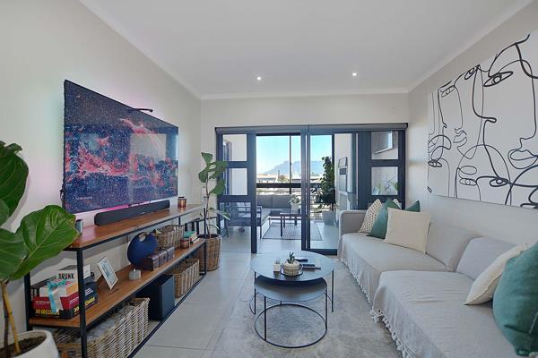 Ultra Modern 2 bedroom apartment 2 mins from Blouberg beach! 

This immaculate apartment offers an upmarket lifestyle, with a lift ...