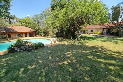 4 Bedroom House for sale in Edenburg