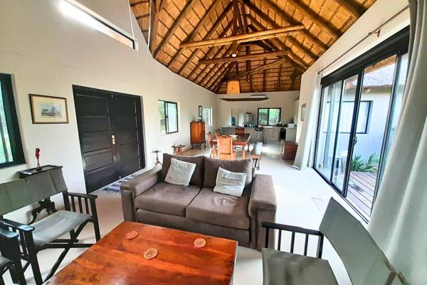 A true bush hideaway 20 minutes from the centre of Hoedspruit

If you love wildlife and the bush, you’ll love this property. There’s ...