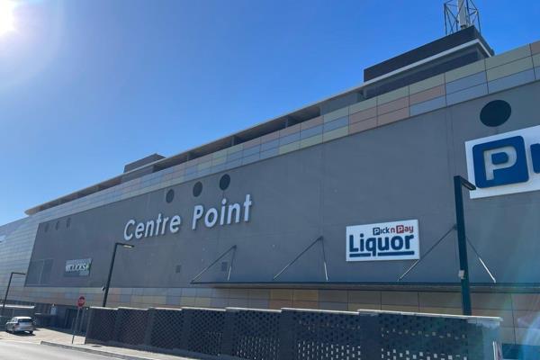 This 131m&#178; retail space in Centre Point, Milnerton Central, offers an exceptional ...