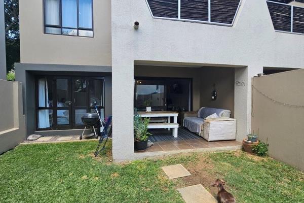 Super spacious one bedroom garden unit situated in sought after Sibiti Private Estate in ...