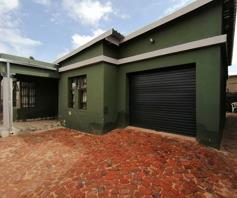 House for sale in Mohlakeng