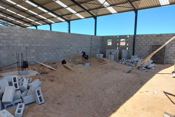 Secure your space in one of four newly built storage facilities in Stilbaai’s industrial hub, Heuningkloof. Each unit spans 180m&#178; ...