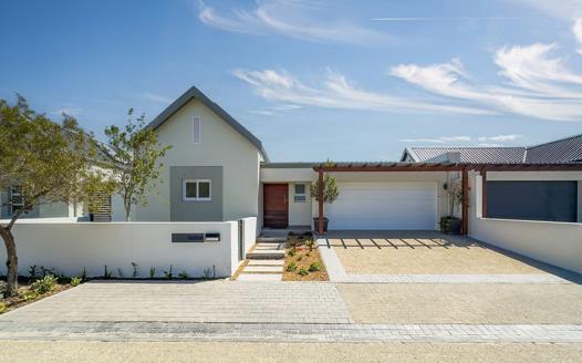 4 Bedroom House for sale in Sitari Country Estate