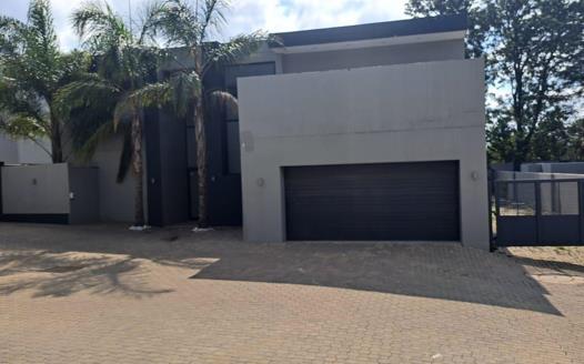 4 Bedroom House for sale in Sandown