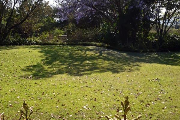 Fully furnished, 1 bedroom flat on a beautiful and secure farm on the Curlews Road. The ...