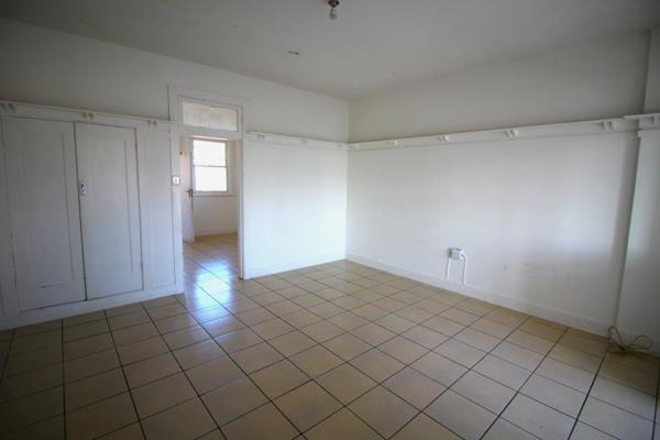 One and a half bedroom flat in the Durban CBD 

Great investment opportunity